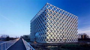 斜交網格與核心筒體系