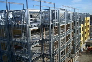 鋼構高層的施工技術