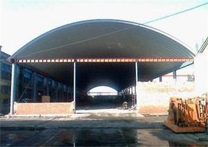 金屬拱形波紋屋蓋結構