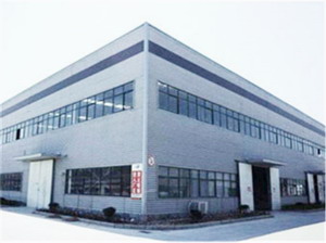 鋼構(gòu)廠房用改性酚醛保溫板的優(yōu)勢